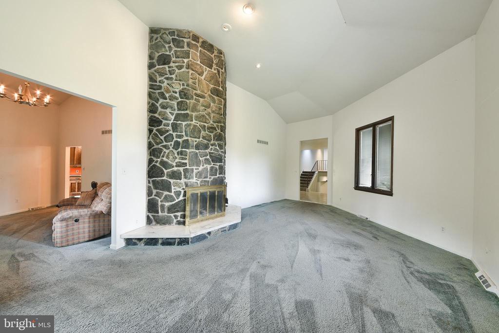 611 Church Rd