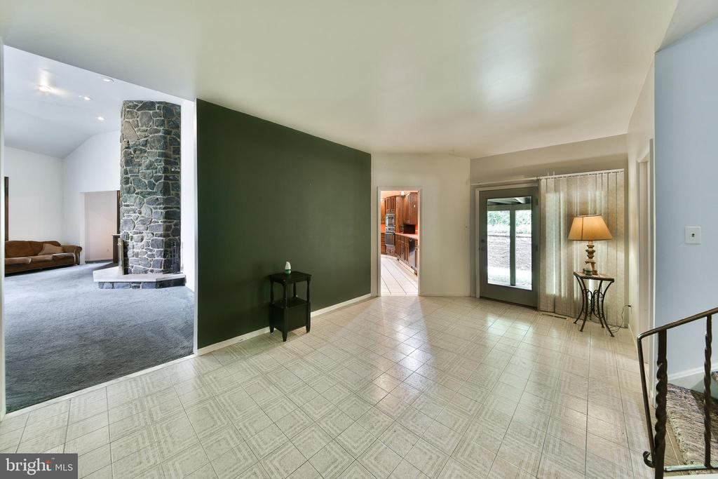 611 Church Rd