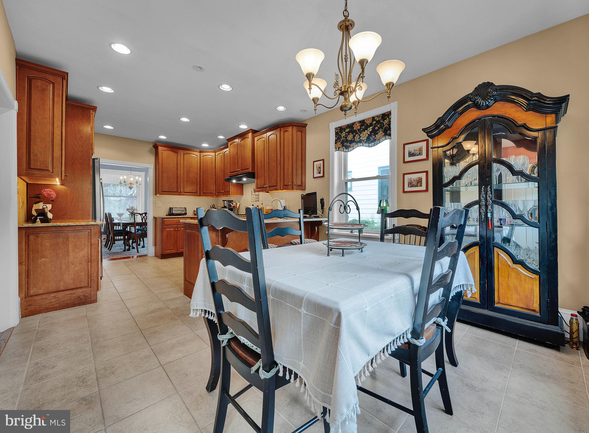 200 HILLSIDE AVENUE