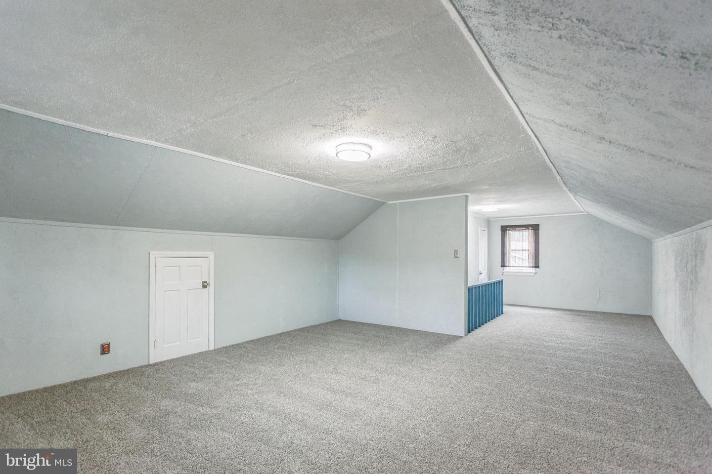 811 Stratford Ave