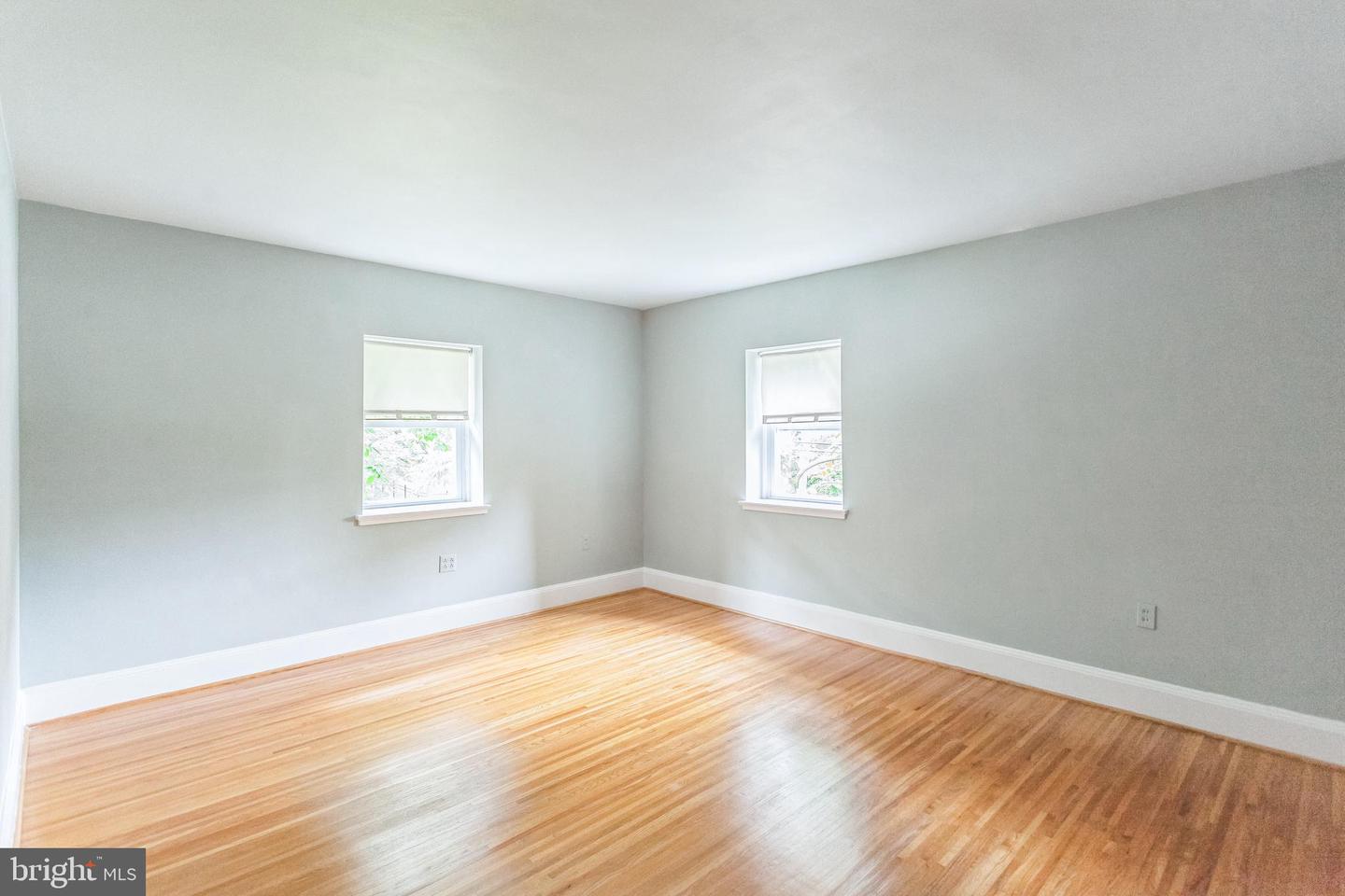 811 Stratford Ave