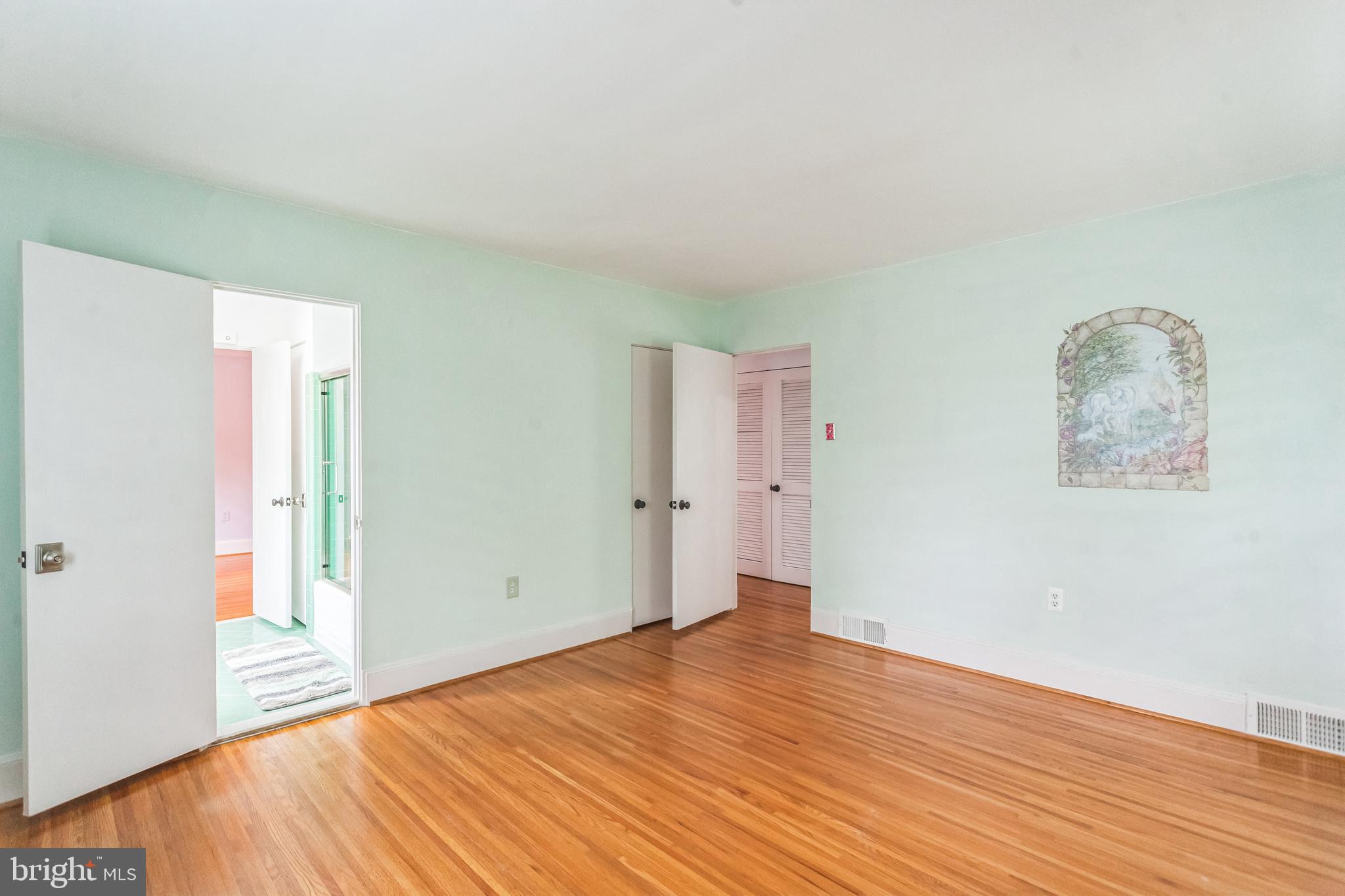 811 Stratford Ave