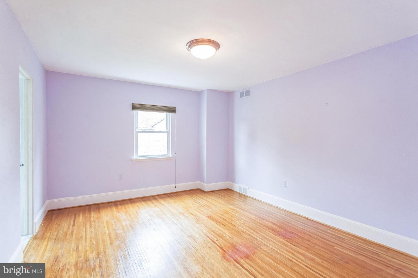 811 Stratford Ave
