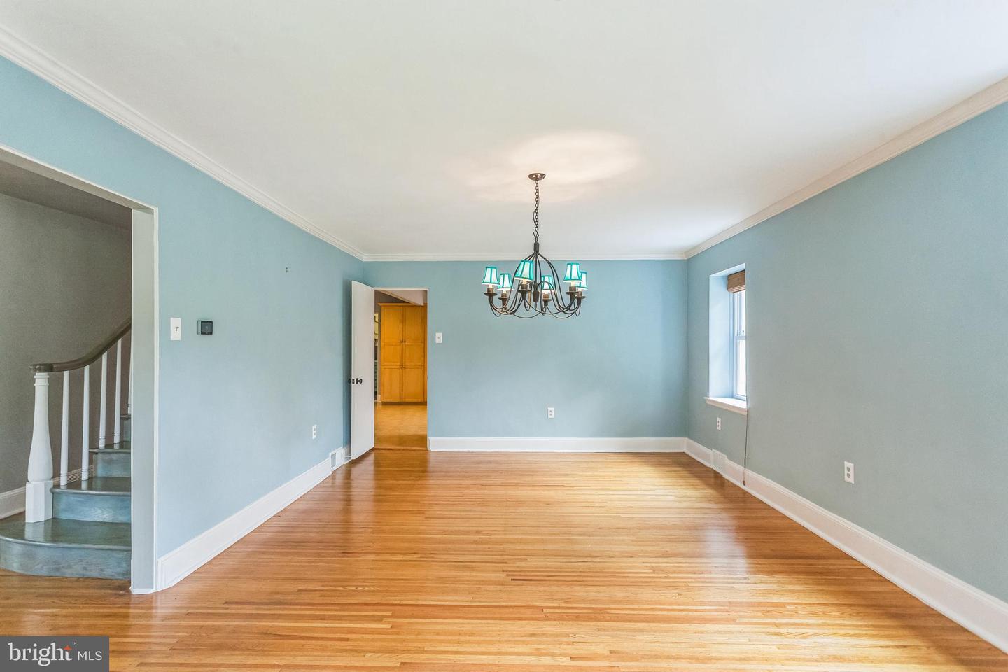 811 Stratford Ave