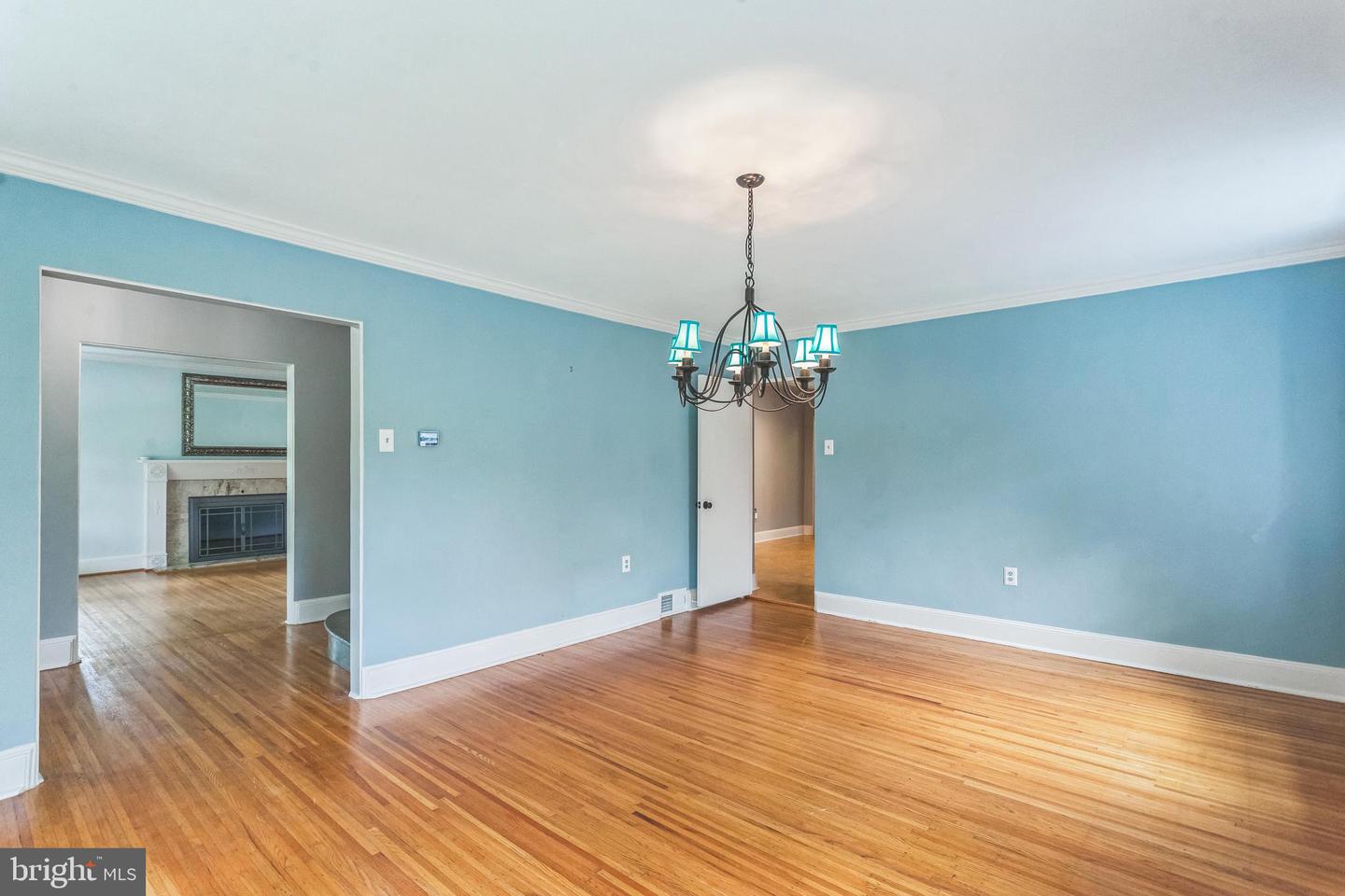 811 Stratford Ave