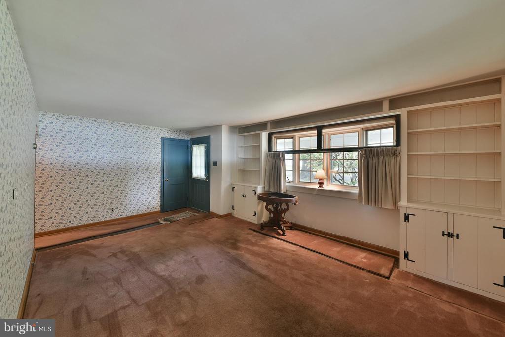 439 Manor Rd