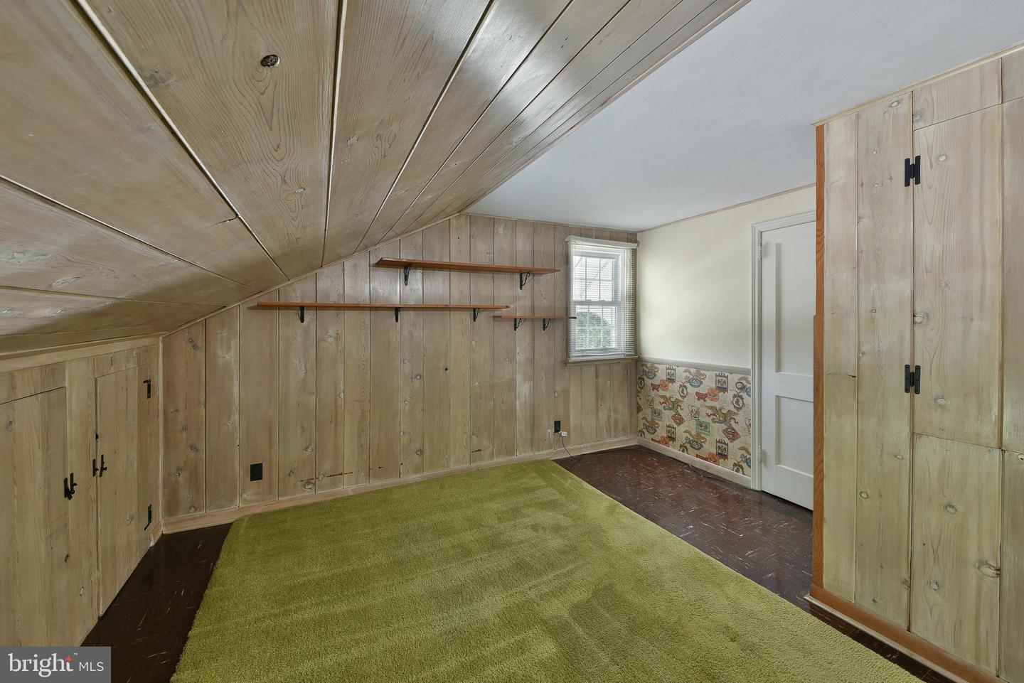 439 Manor Rd