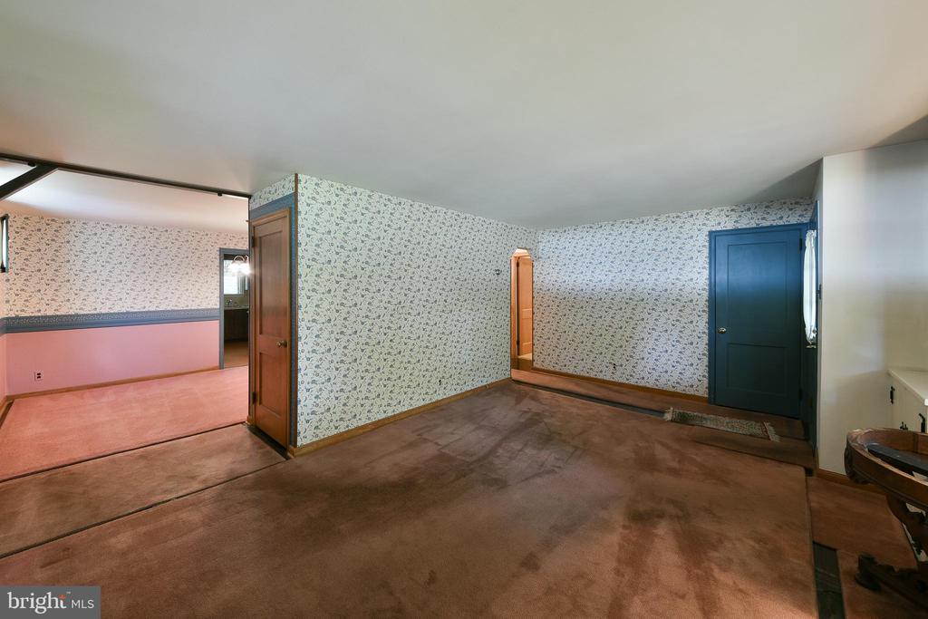 439 Manor Rd