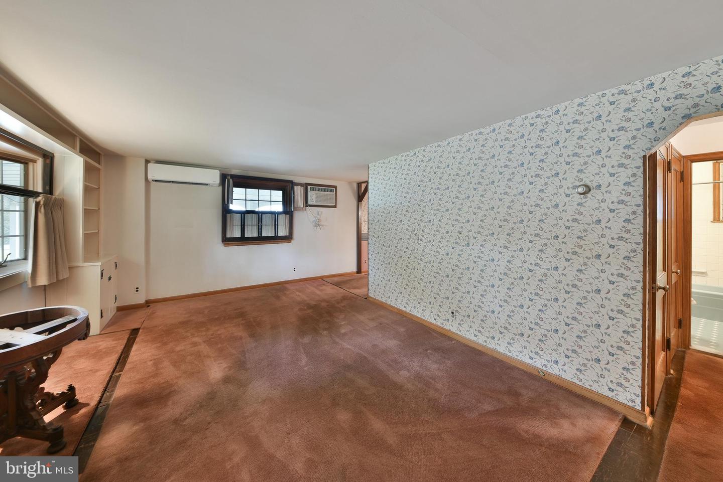 439 Manor Rd