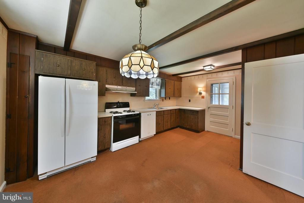 439 Manor Rd