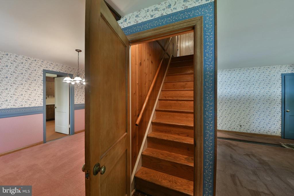 439 Manor Rd