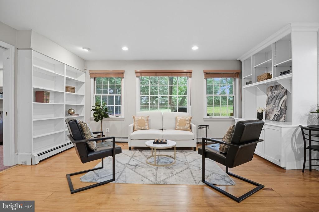 615 MULFORD ROAD
