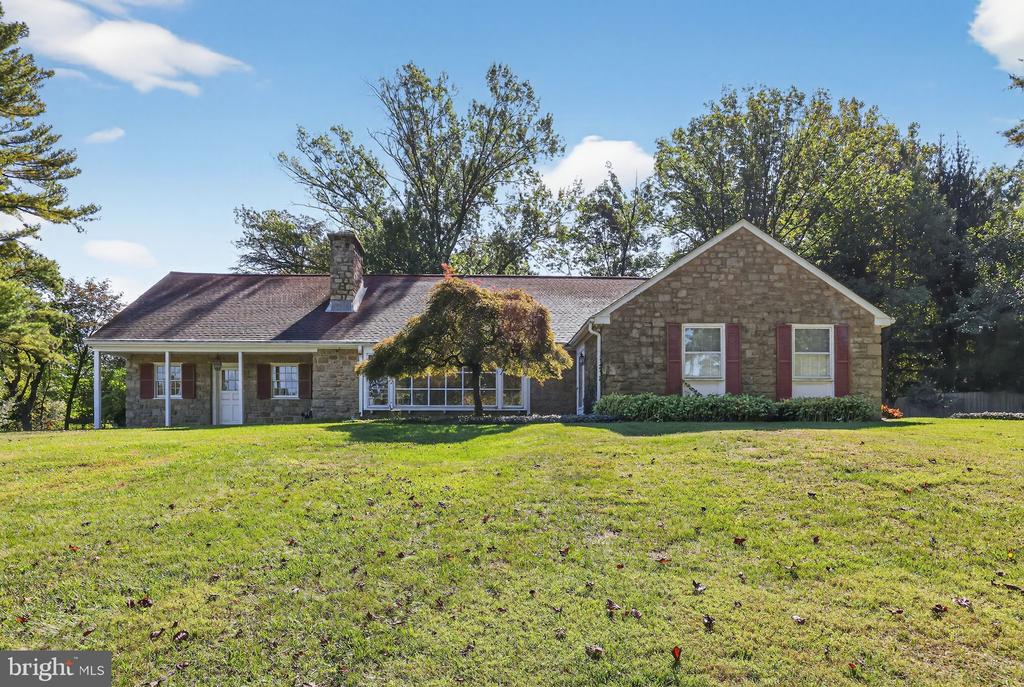 1263 GILBERT ROAD