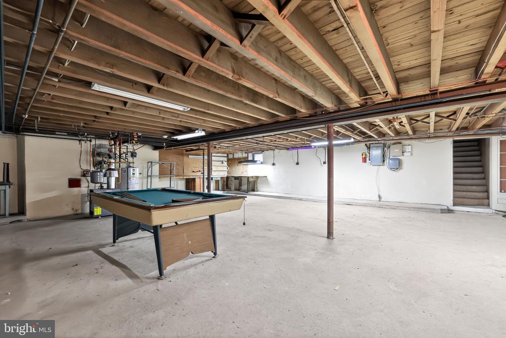 1263 GILBERT ROAD