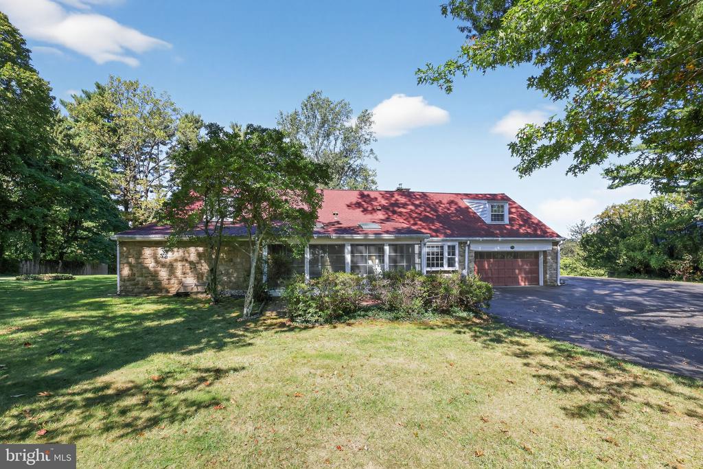1263 GILBERT ROAD