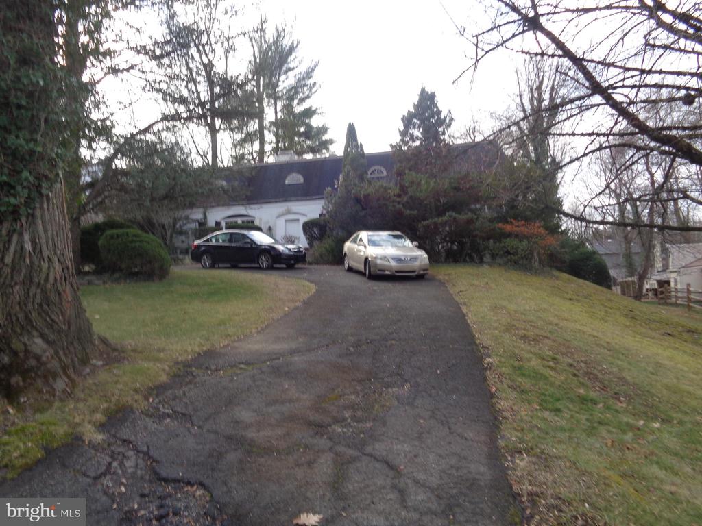 1480 NOBLE ROAD