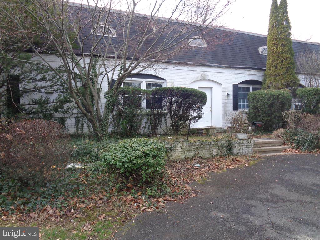1480 NOBLE ROAD