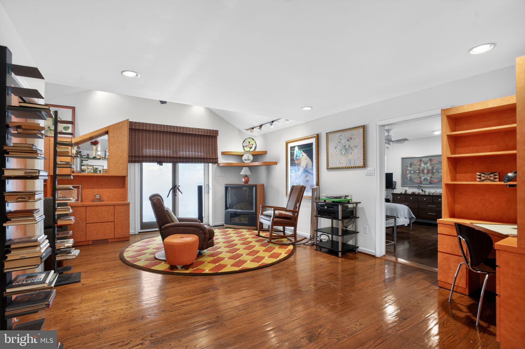 1121 TOWNSHIP LINE ROAD