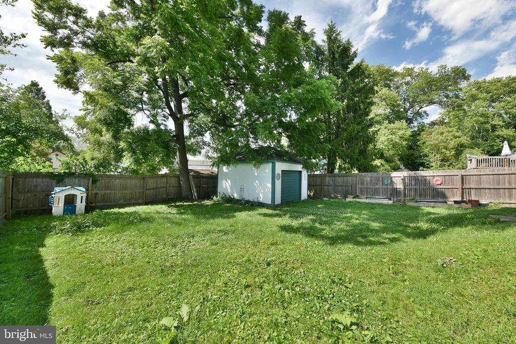 1716 WEBSTER AVENUE