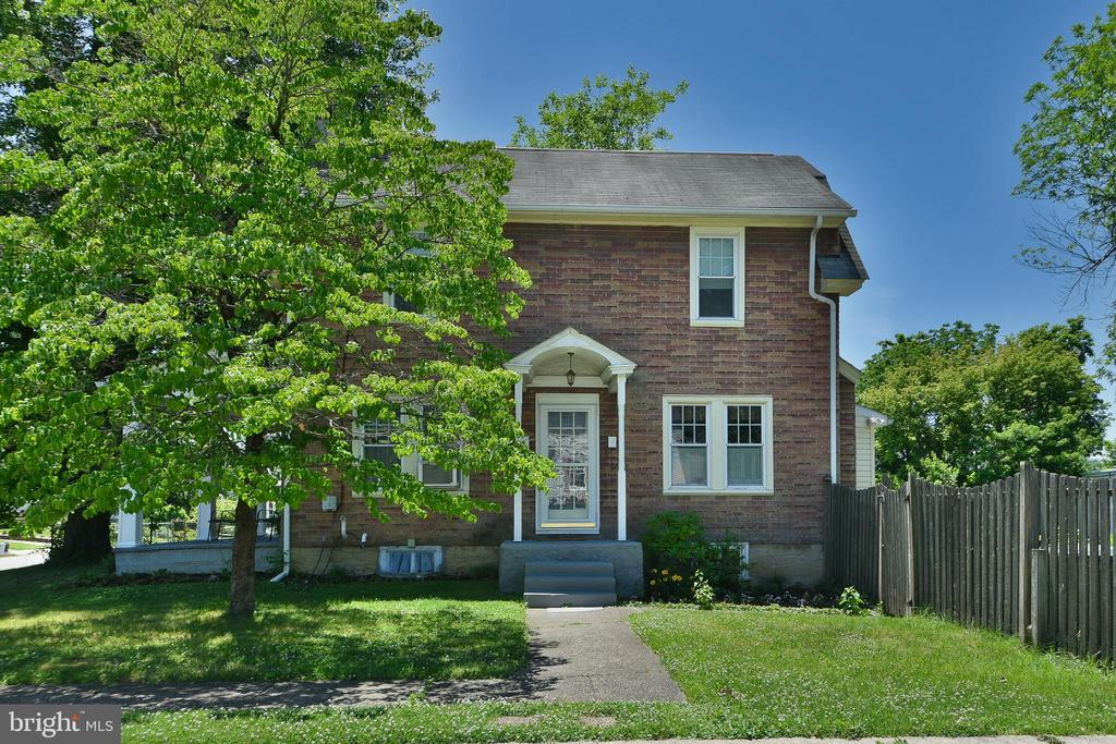 164 N TYSON AVENUE