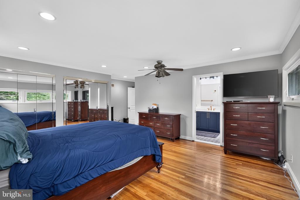 7931 OAK HILL DRIVE