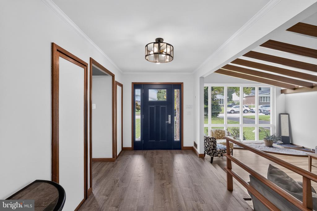 7931 OAK HILL DRIVE