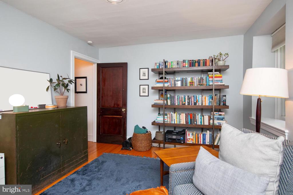 3242 Midvale Ave