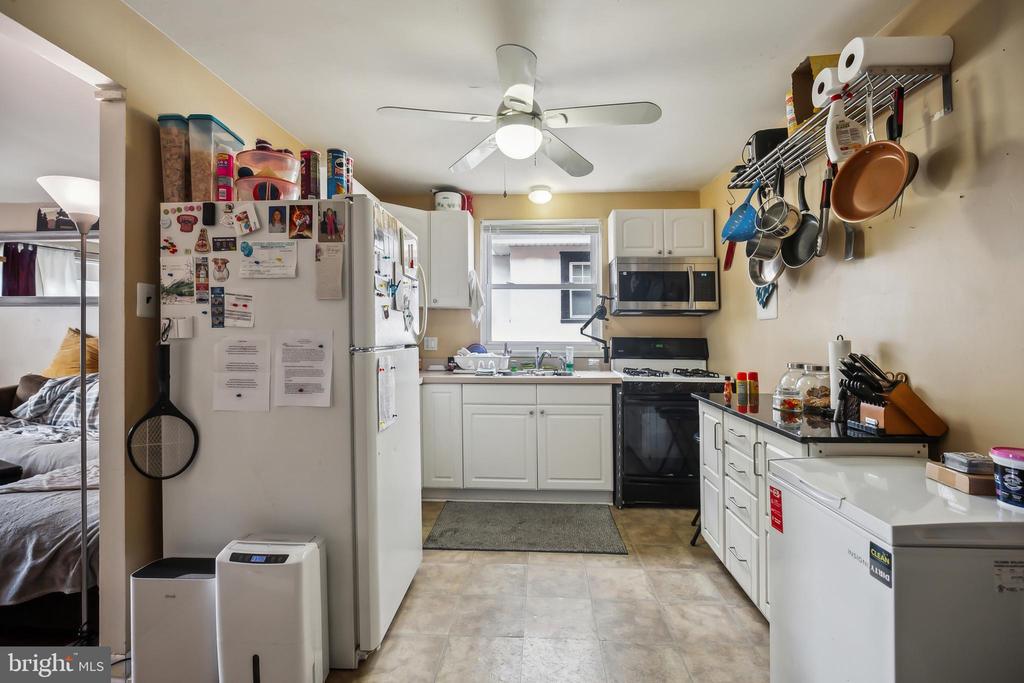 405 Borbeck Ave