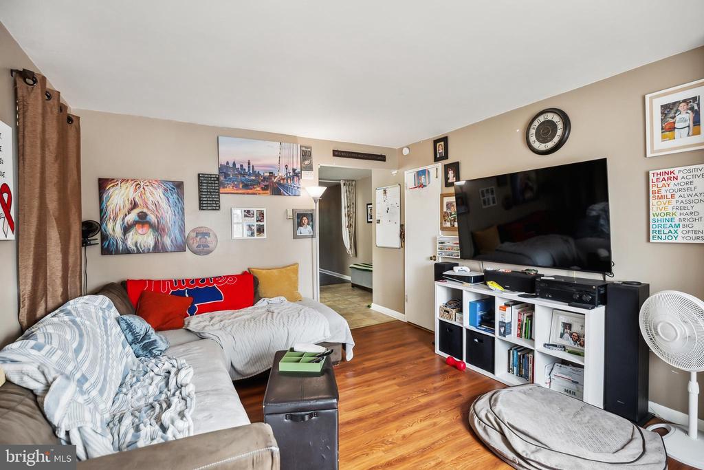 405 Borbeck Ave