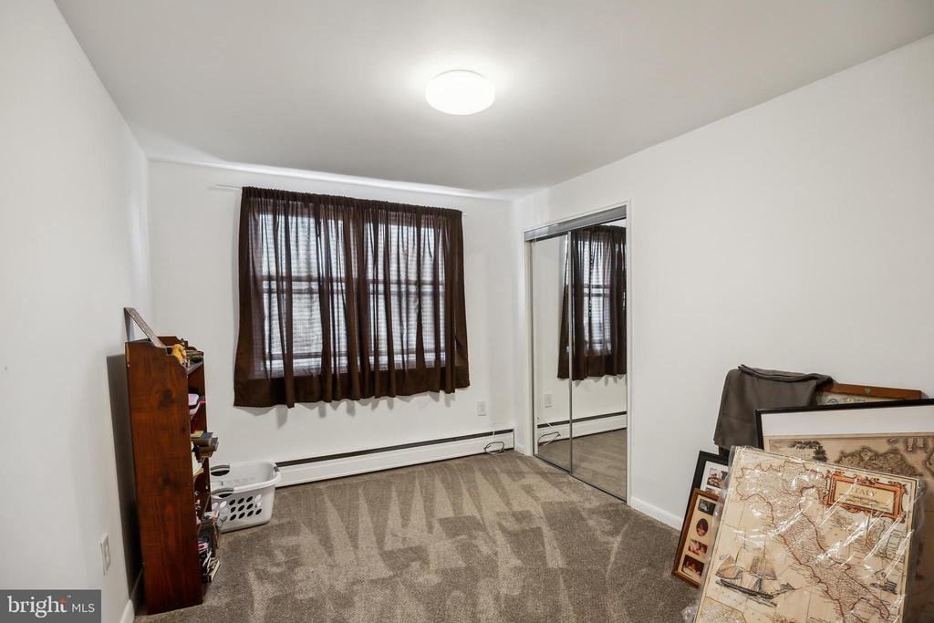 405 Borbeck Ave