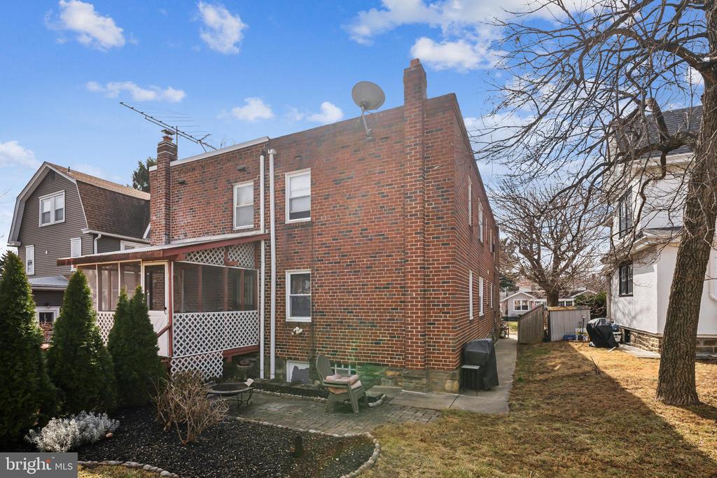 405 Borbeck Ave