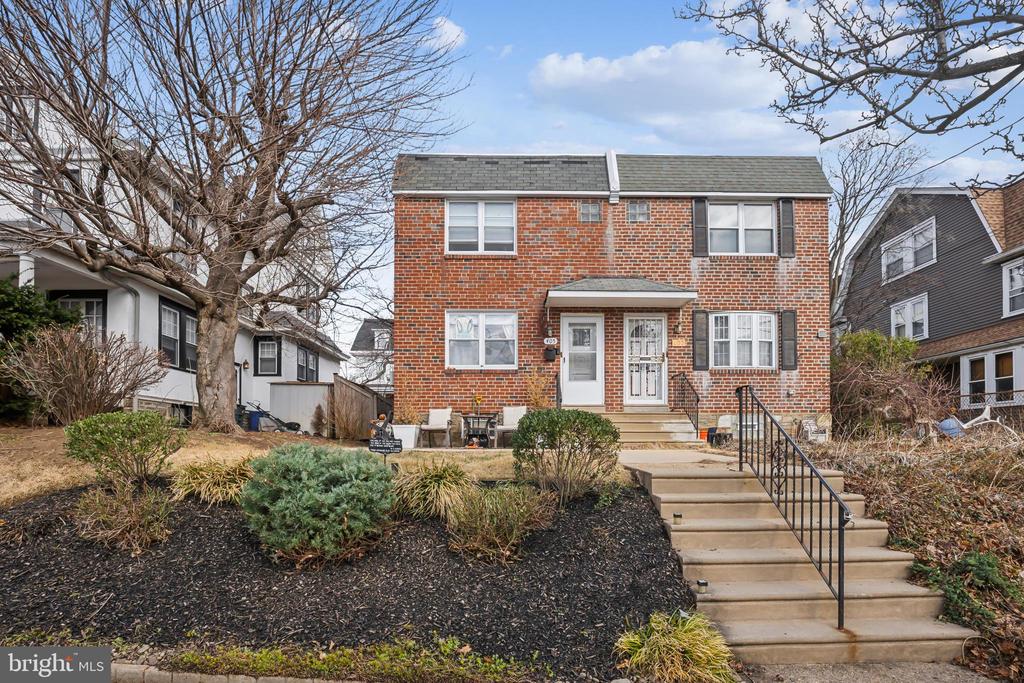 405 Borbeck Ave