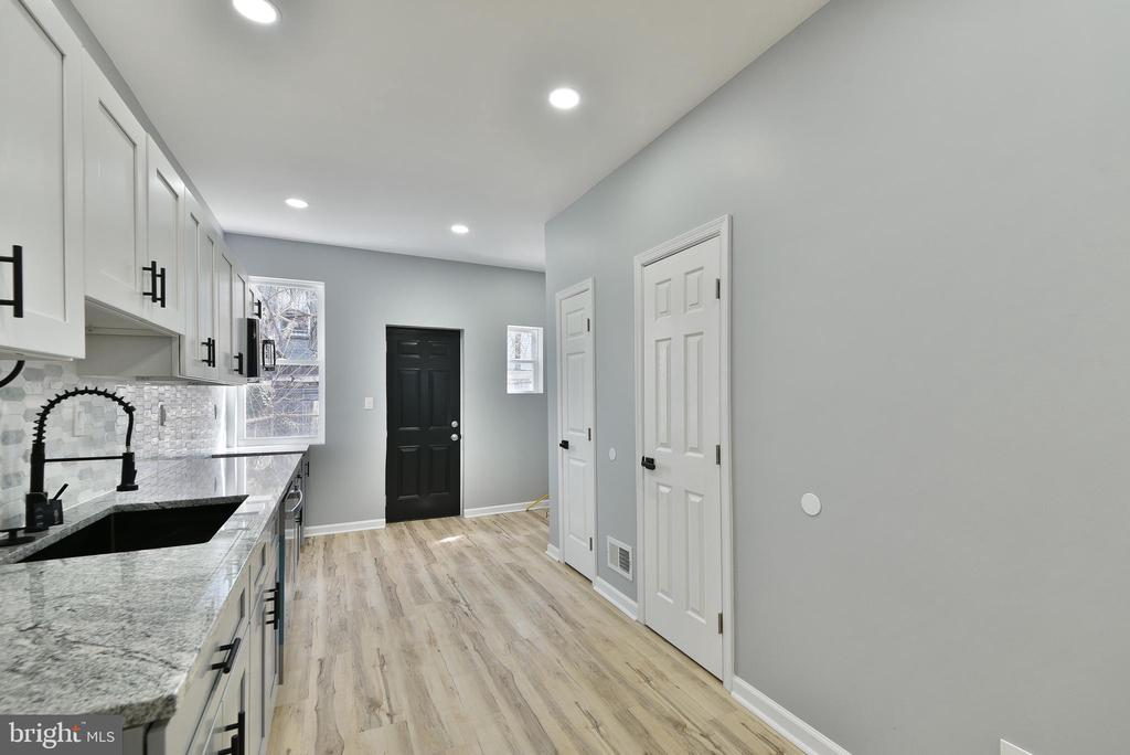 151 N Wilton St
