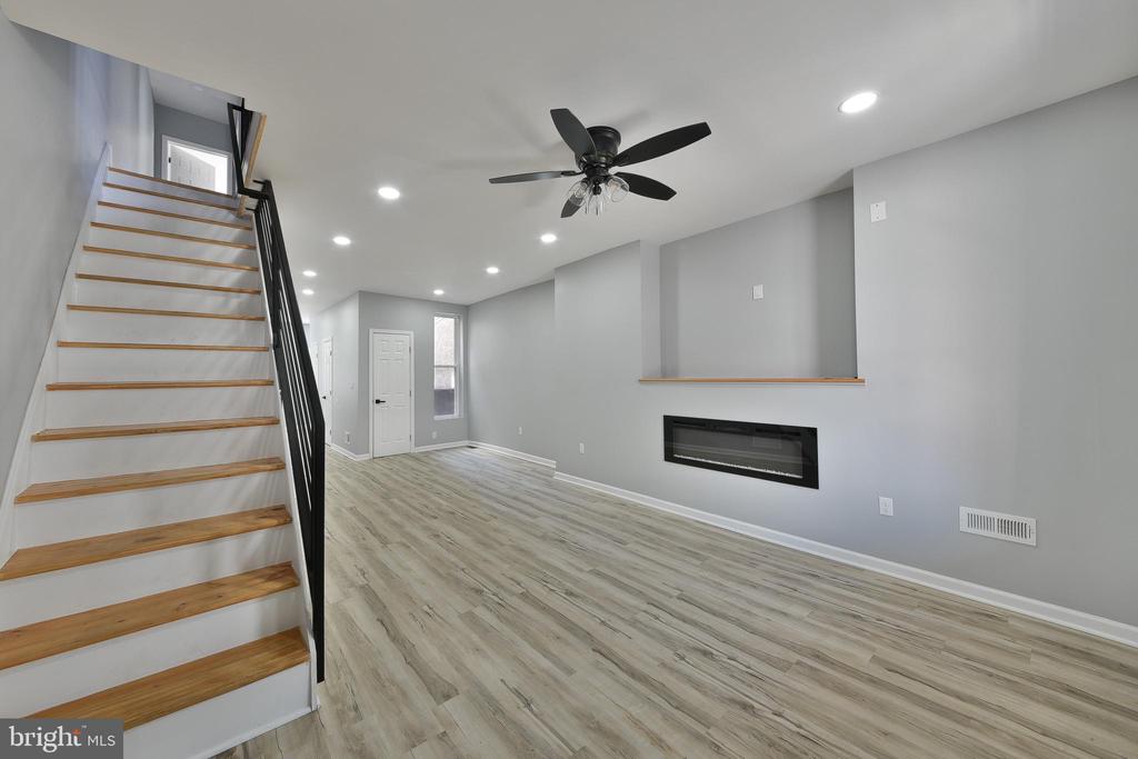 151 N Wilton St