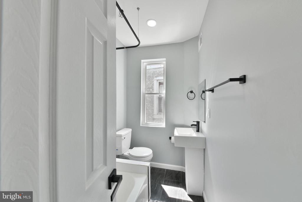 151 N Wilton St