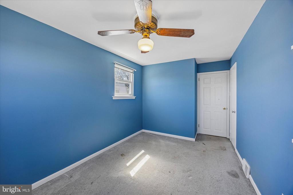 3527 PRIMROSE ROAD