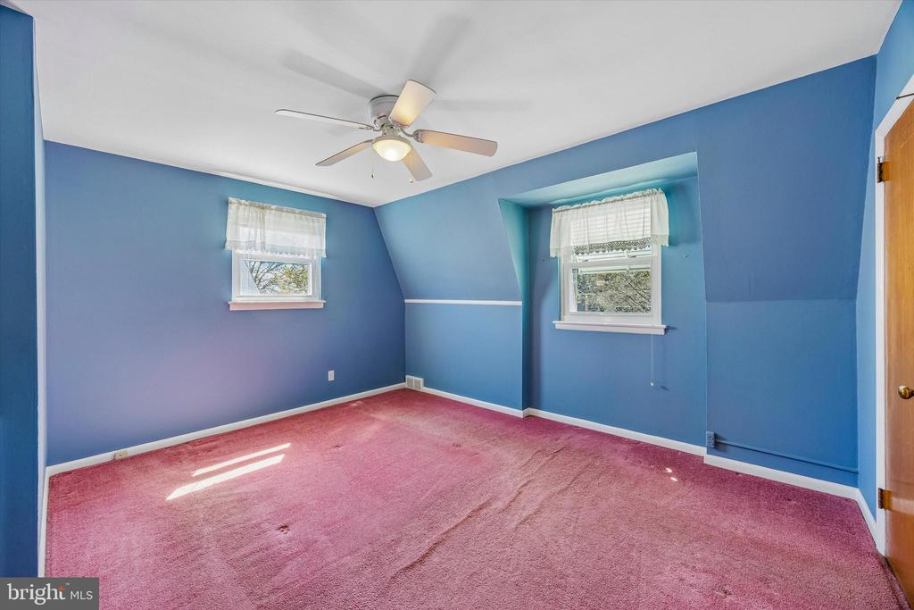 3527 PRIMROSE ROAD