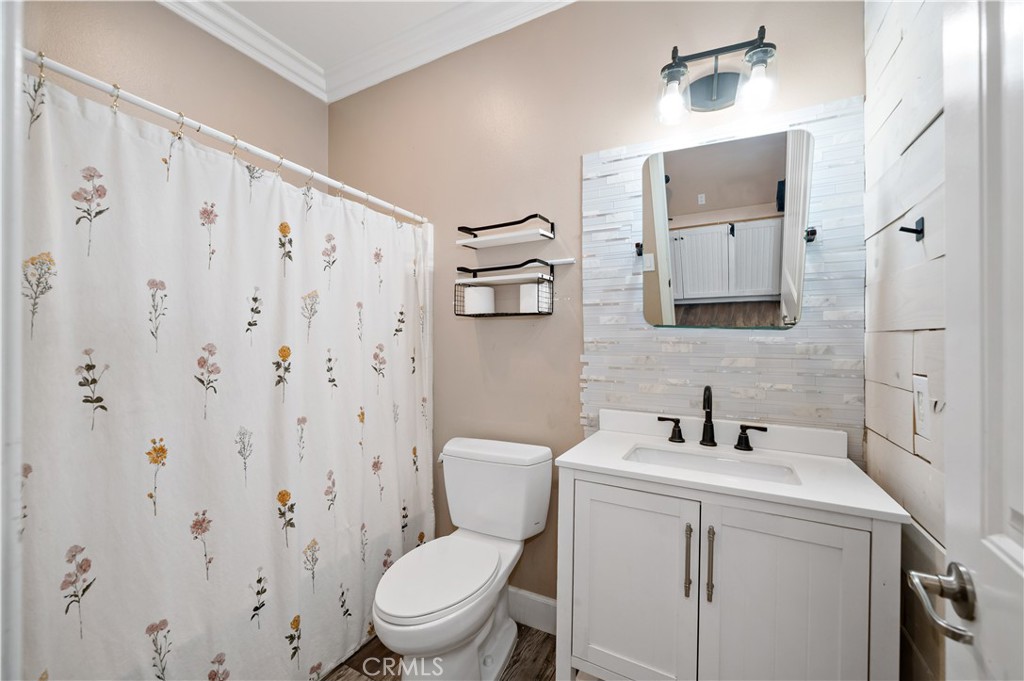 35646 Summerholly Lane