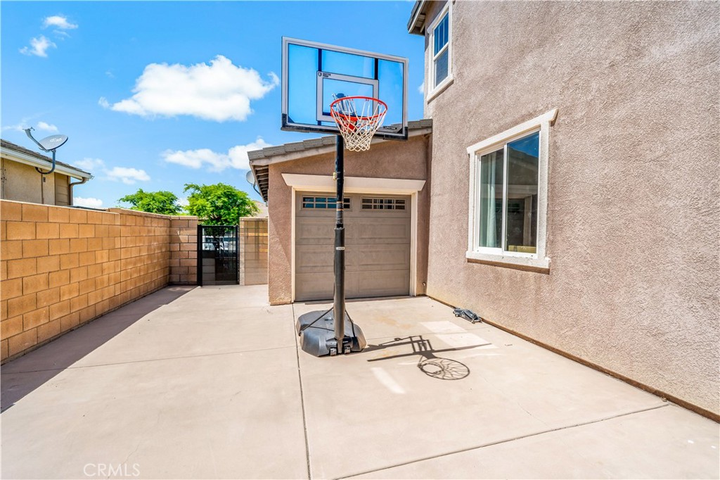 35646 Summerholly Lane