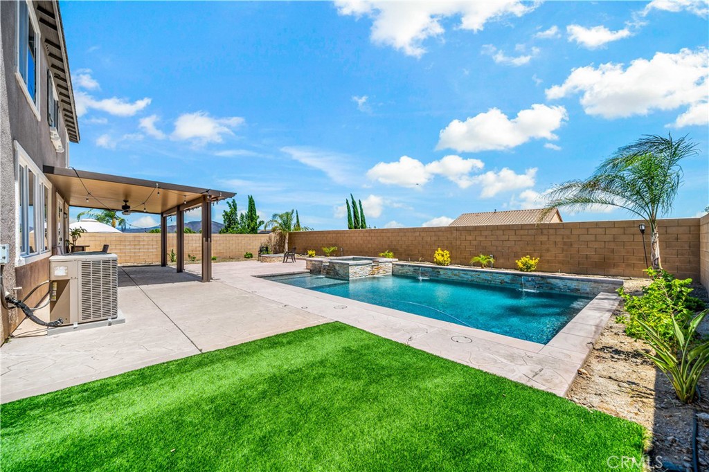 35646 Summerholly Lane