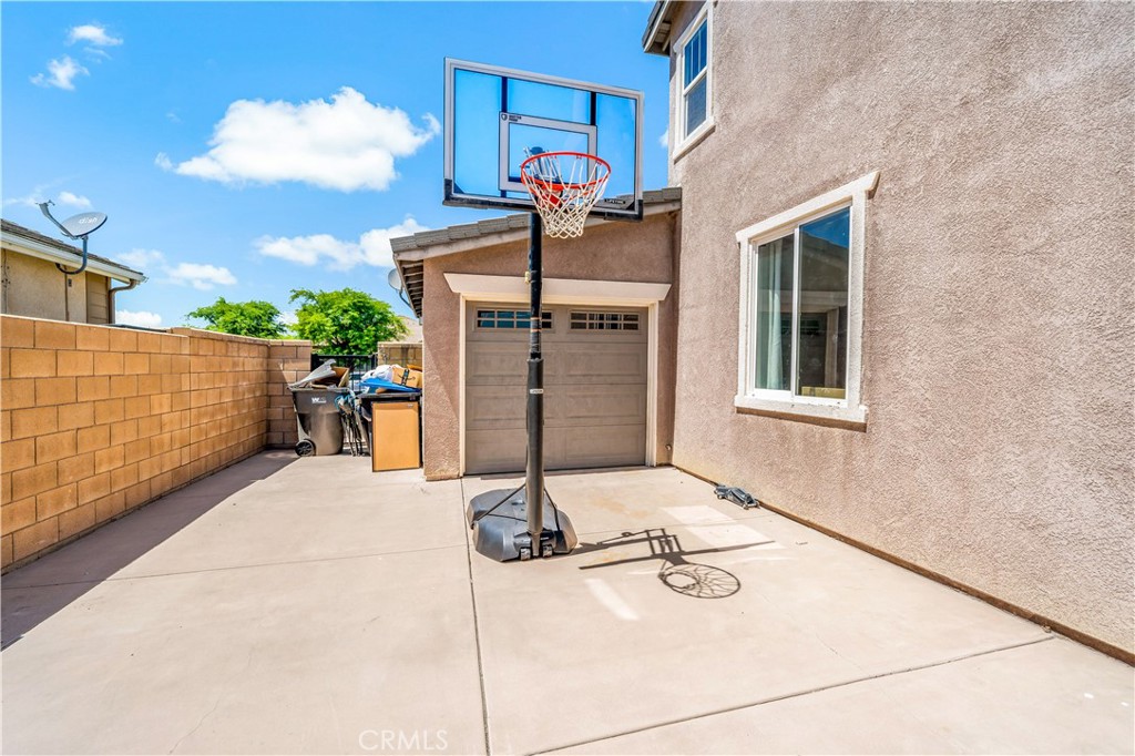 35646 Summerholly Lane