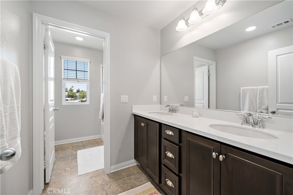35190 Heritage Pointe Drive