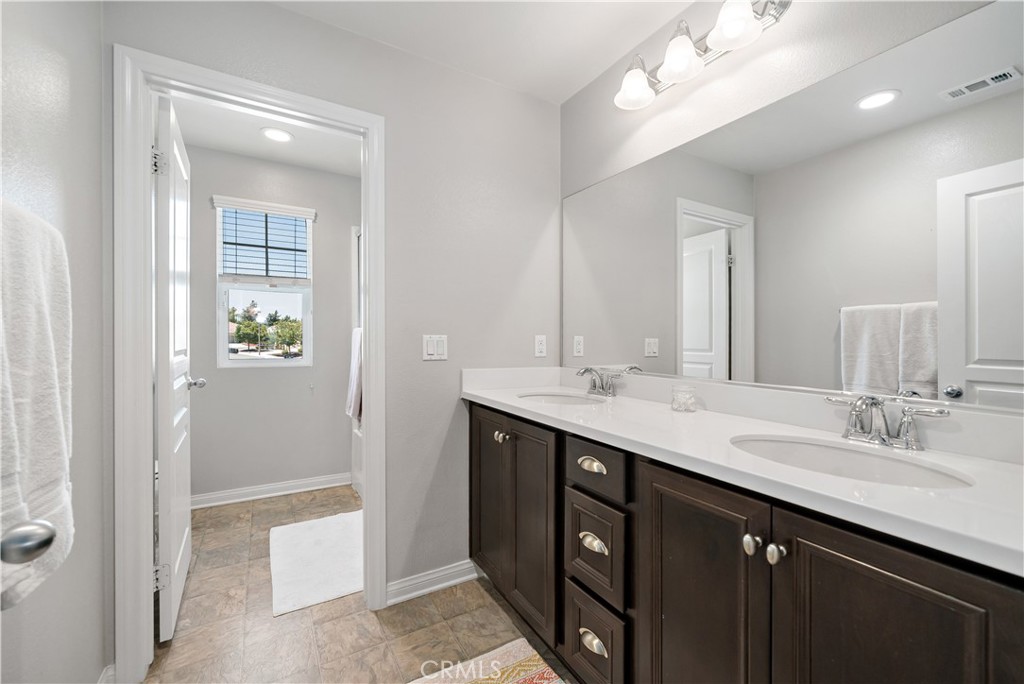35190 Heritage Pointe Drive