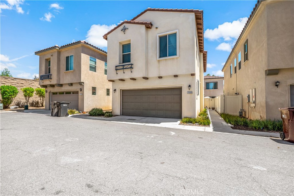 31550 Alicante Loop
