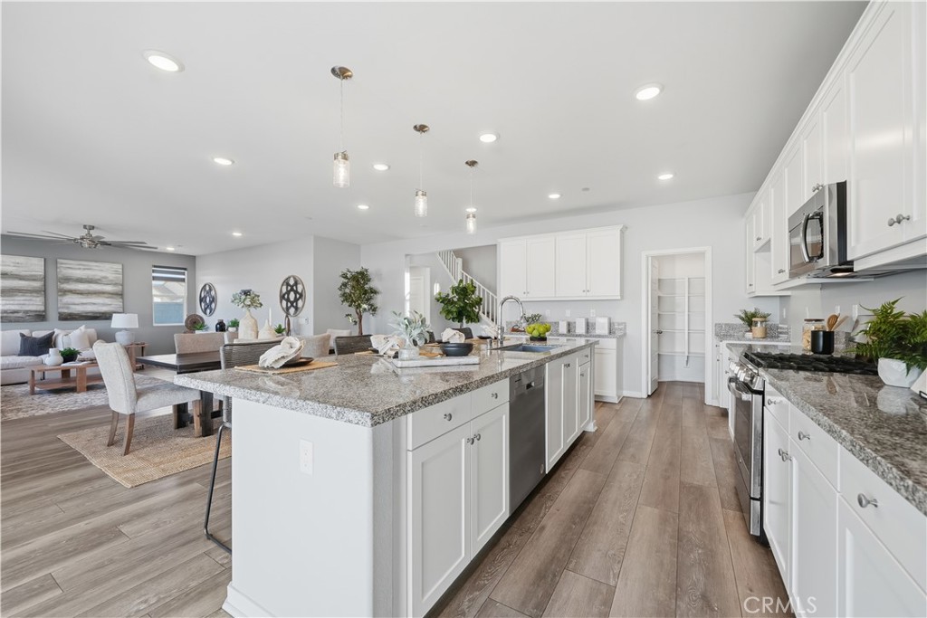 34579 Candlestick Circle