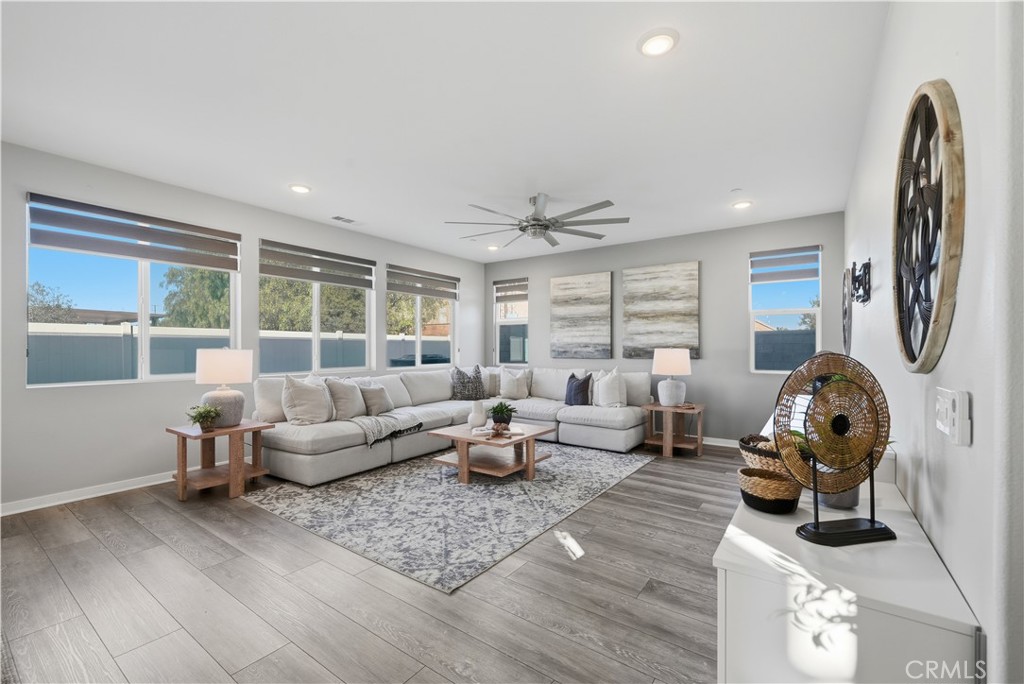 34579 Candlestick Circle