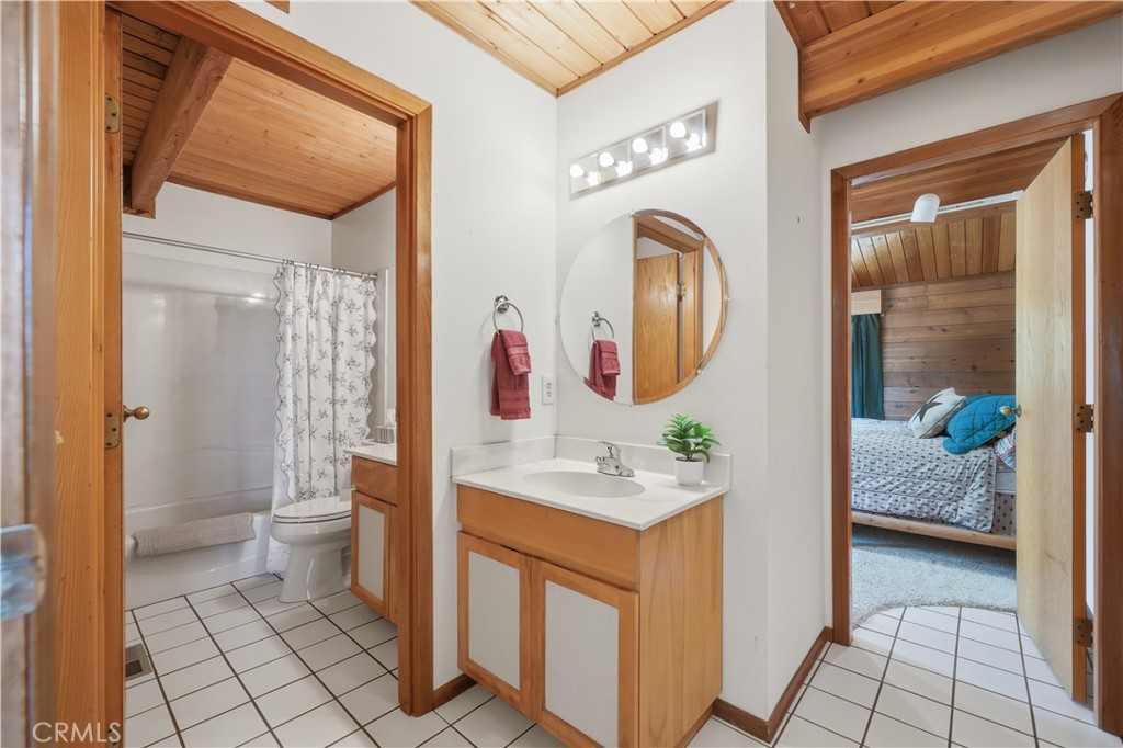37475 Crown Valley