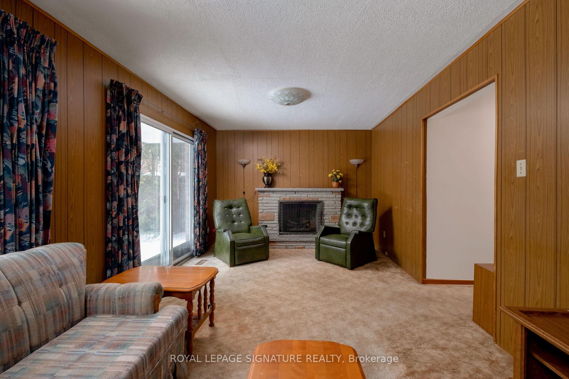 22 Merkley Square