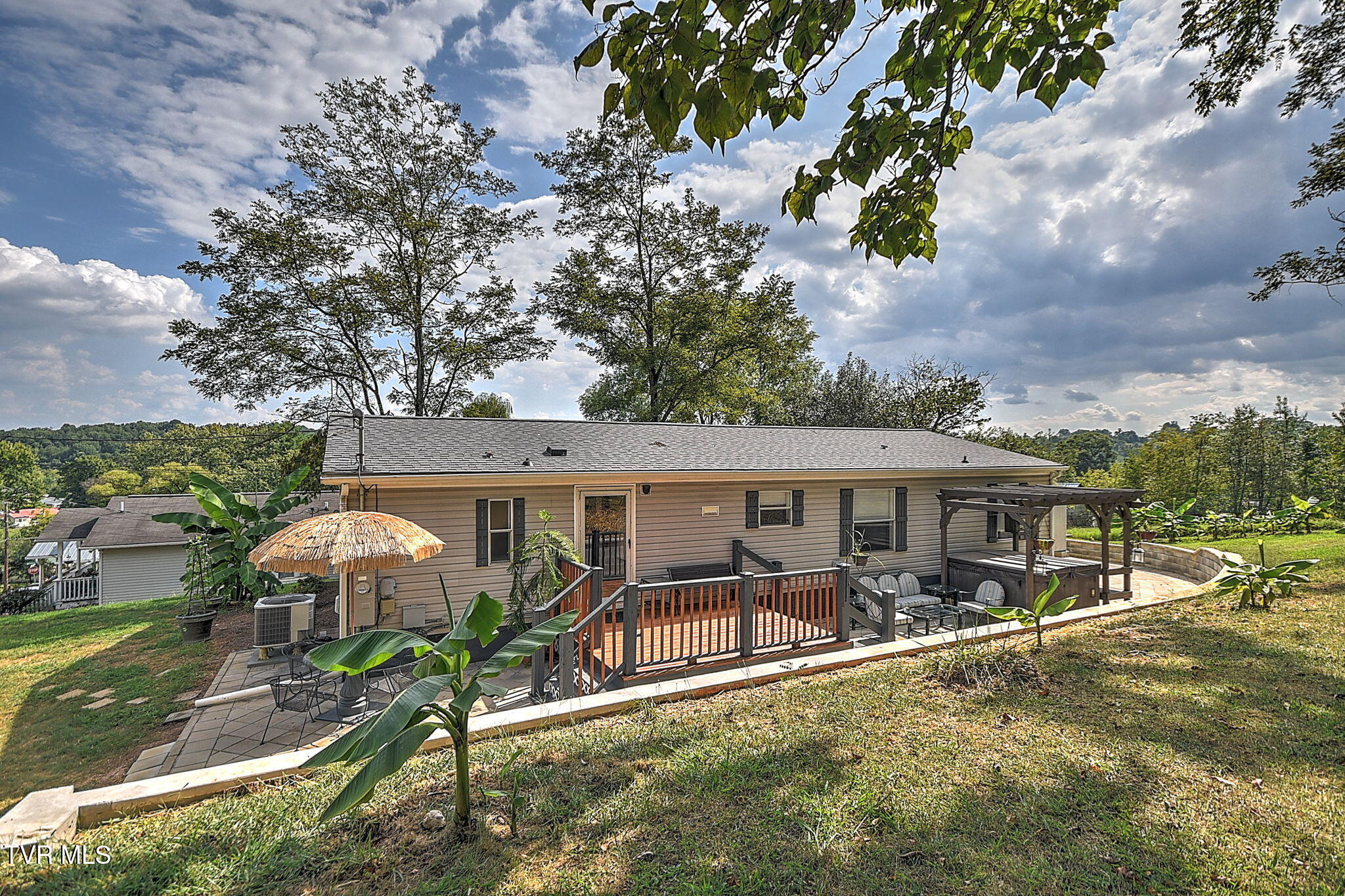 2004 Sweetbriar Road