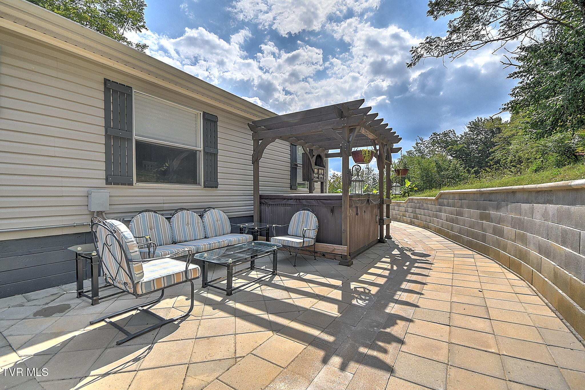 2004 Sweetbriar Road